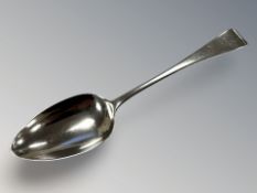 A silver dessert spoon, London 1815 CONDITION REPORT: 68.