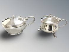 Two silver salts, largest 9 cm long. CONDITION REPORT: 98.1g gross.