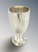 A silver goblet, height 11.5 cm. CONDITION REPORT: 66g.