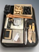 A turned and ebonised boxwood chess set,