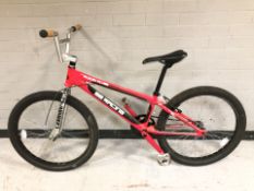 An SE Racing Floval Flyer bike, frame 11