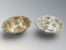 A pair of late-Victorian/Edwardian pierced silver bonbon dishes, William Devenport, Sheffield 1901,