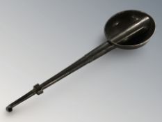 An antique telescopic banjo ear trumpet, length 35 cm.