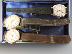 A gent's vintage Ingersoll Triumph wristwatch, case 33 mm,