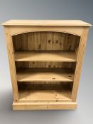 A modern pine open bookcase, 92 cm x 38 cm x 122 cm.