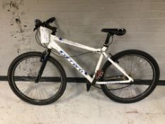 A Carrera Axle bike, frame 18