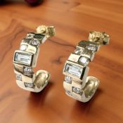 A pair of 9ct gold blue topaz earrings, length 1.5cm CONDITION REPORT: 3.