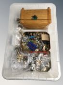 A large quantity of costume brooches and other jewellery.