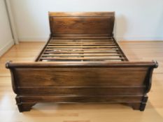 A Willis & Gambier 5' sleigh bed.