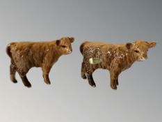 Two Beswick highland calves, height 7 cm.