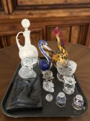 A group of Swarovski and other crystal items, two studio glass figures of birds,