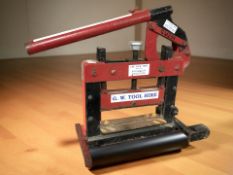 A block paving cutter