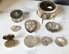 A George III silver vinaigrette, Ford & Slate, indistinct Birmingham marks,