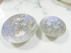 Two French Sabino opalescent glass dishes, largest 31.5 cm diameter.