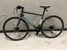 A Boardman Hyb 8.6 bike, frame 18.