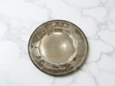 A silver Armada dish, London 1965 CONDITION REPORT: 221.