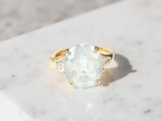 A 9ct gold blue topaz ring, size L CONDITION REPORT: 1.