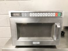 A Panasonic NE-1853 commercial microwave oven CONDITION REPORT: Removed from local