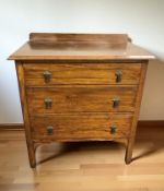 An Edwardian oak three drawer chest, 85 cm x 47 cm x 90 cm.