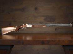 A Beretta 12 bore shotgun, over under, 60253S 686 Onyx, multi choke 30'' barrels, single trigger,