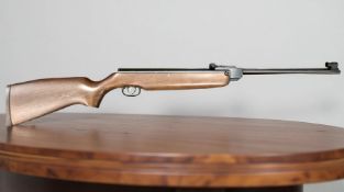 A Weihrauch HW99S break-action .