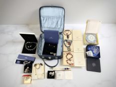 A group of costume jewellery including Swarovski, Lalique, Antica Murrina, Hobbs of London, etc,