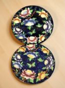 A pair of Maling lustre plates, diameter 29 cm.