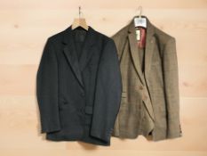 A Marc Darcy gent's tweed blazer, 42R, with matching waistcoat and trousers, 36R,