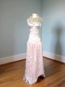 A female mannequin, height 153 cm.