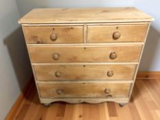 A Victorian pine five drawer chest, 105 cm x 44 cm x 107 cm.