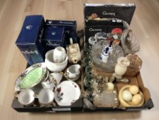 Assorted ceramics including several items of Aynsley porcelain, part tea set, Maling lustre bowl,