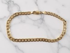 A 9ct gold bracelet, length 21.5cm. CONDITION REPORT: 3.