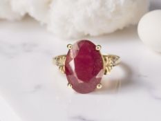 A 9ct gold African ruby ring, size R CONDITION REPORT: 3.