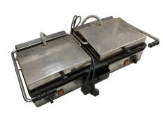 A Milan commercial stainless steel toaster