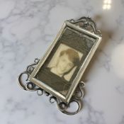 A Victorian silver photo frame, Birmingham 1896.