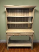 A modern oak effect dresser, 123 cm x 55 cm x 198 cm.