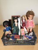 A Staunton box wood chess set in box, kings 5 cm, together with a backgammon set,