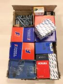 A large quantity of Screwfix and other screws,