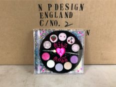 A large quantity of Glitz Gloss make up sets (2 boxes)