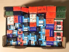 A large quantity of Securfix and other screws.