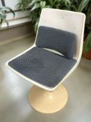 A 20th century Hille International limited fibreglass swivel chair