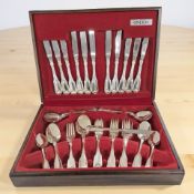 A canteen of Oneida stainless steel cutlery.