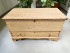 A Victorian pine blanket box, 120 cm x 62 cm x 70 cm.