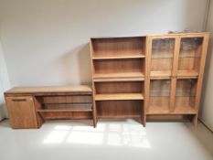A 20th century G Plan glazed teak double door display cabinet, 81 cm x 30 cm x 145 cm,