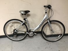 A Giant Expression bike, frame 18.