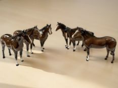 Six Beswick brown gloss horses, tallest 20.5 cm.