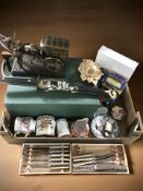 A reproduction Japanese Tanto Unity stainless steel cutlery, Ringtons ornament,