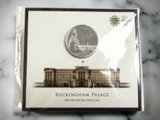 The Royal Mint : UK £100 Fine Silver Coin - Buckingham Palace, 2015, 62.