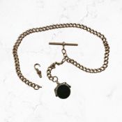 An Edwardian 9ct yellow gold Albert chain with blood stone swivel fob, length 40 cm.