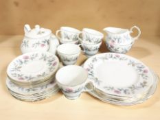 Twenty-seven pieces of Duchess Bramble Rose tea china